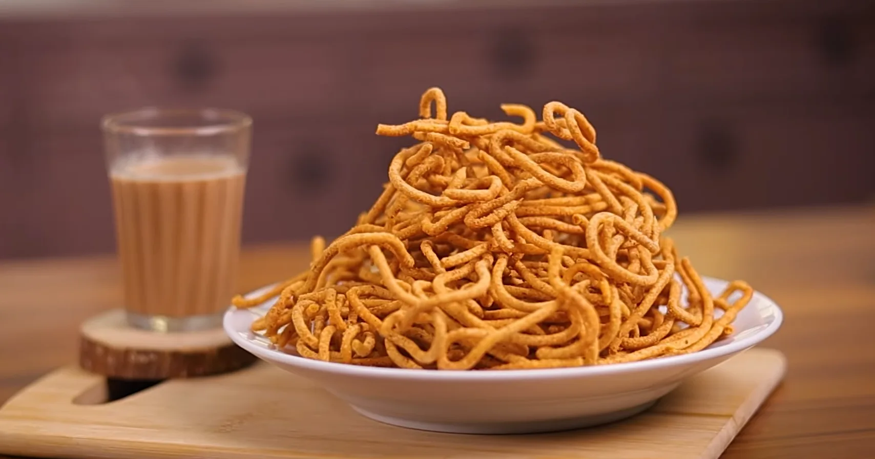 Crispy and Spiced Gathiya Recipe