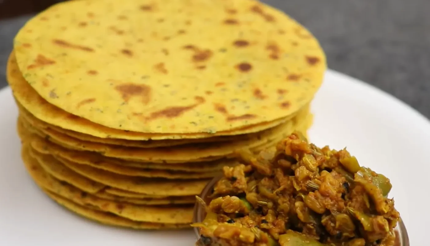 Crispy and Spiced Khakhra Recipe