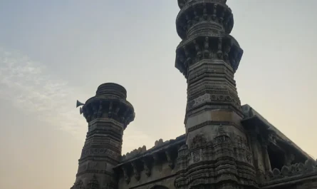 Jhulta Minar Ahmedabad